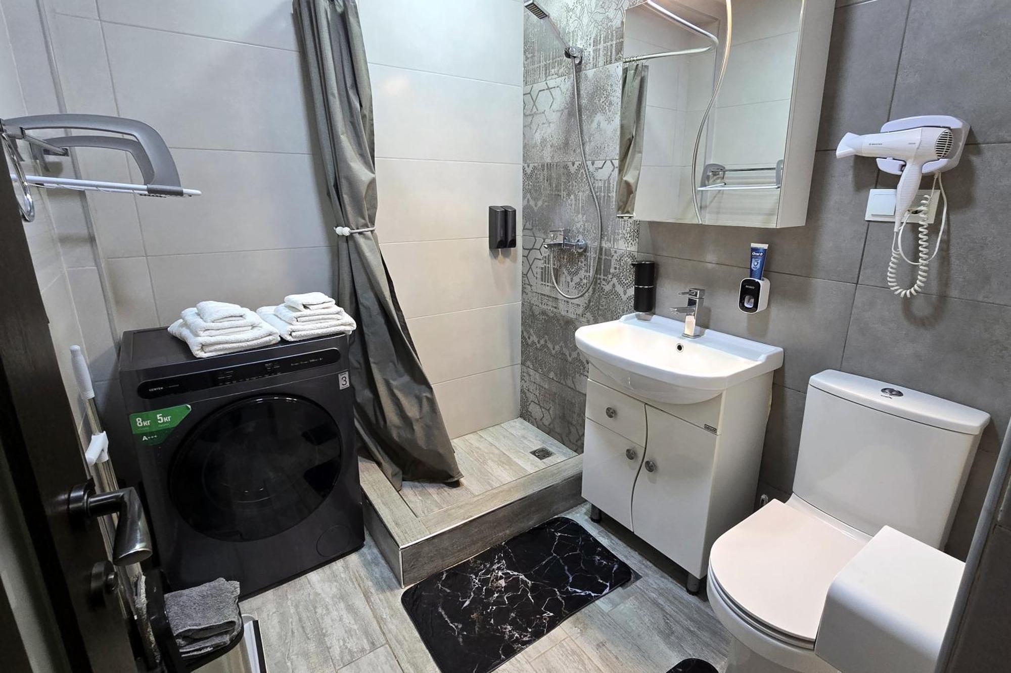 L&L. Yerevan Exterior foto