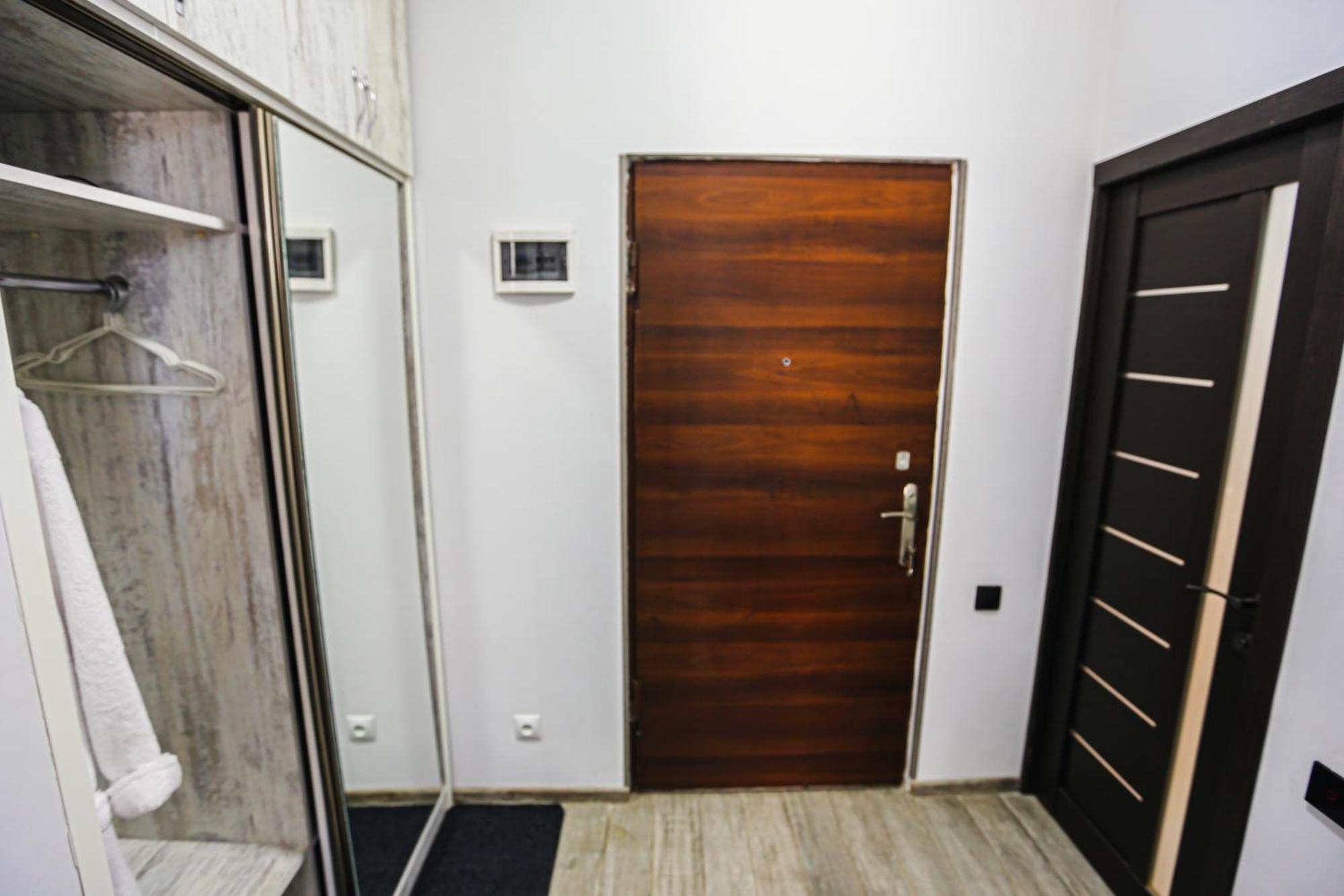 L&L. Yerevan Exterior foto