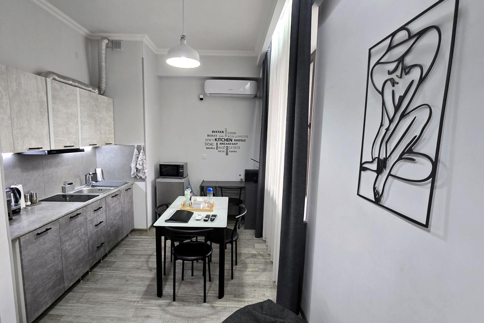 L&L. Yerevan Exterior foto
